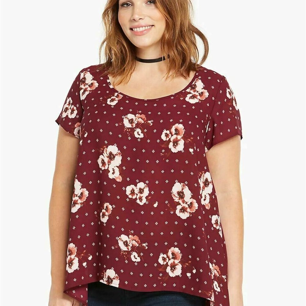Torrid Floral Print Georgette Sharkbite Tunic Top Burgundy Red 4 4X 26
